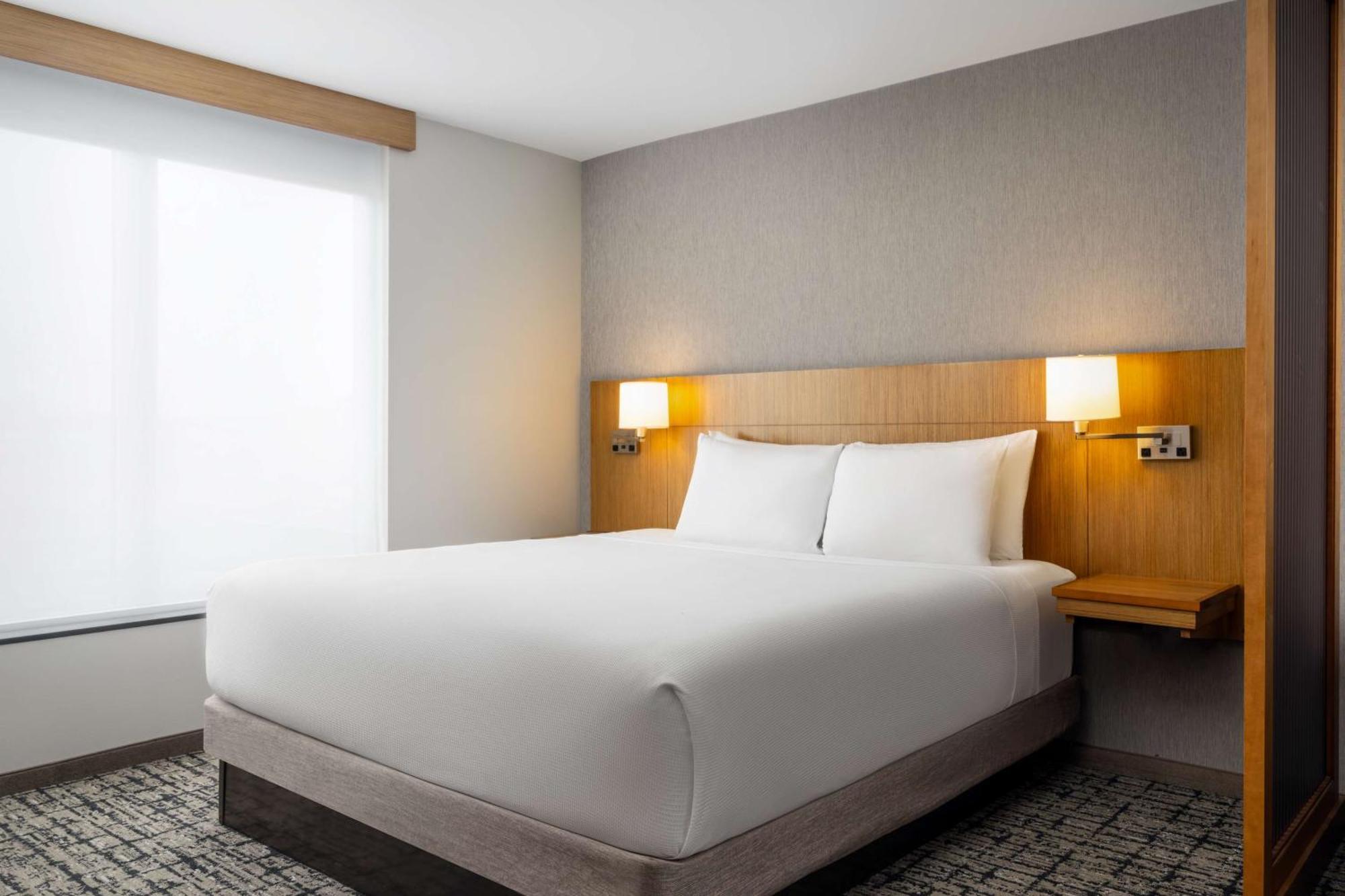 Hyatt Place Canton Lake Cable Екстериор снимка